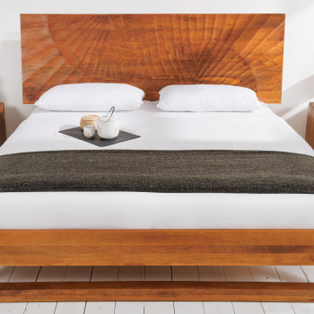 Posteľ 41191 180x200cm Scorpion Masív drevo Mango hnedá Posteľ 41191 180x200cm Scorpion Masív drevo Mango hnedá